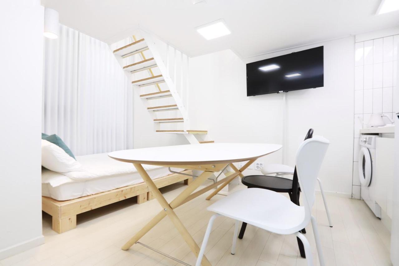 סיאול Apartment J Garden Myeongdong Station מראה חיצוני תמונה