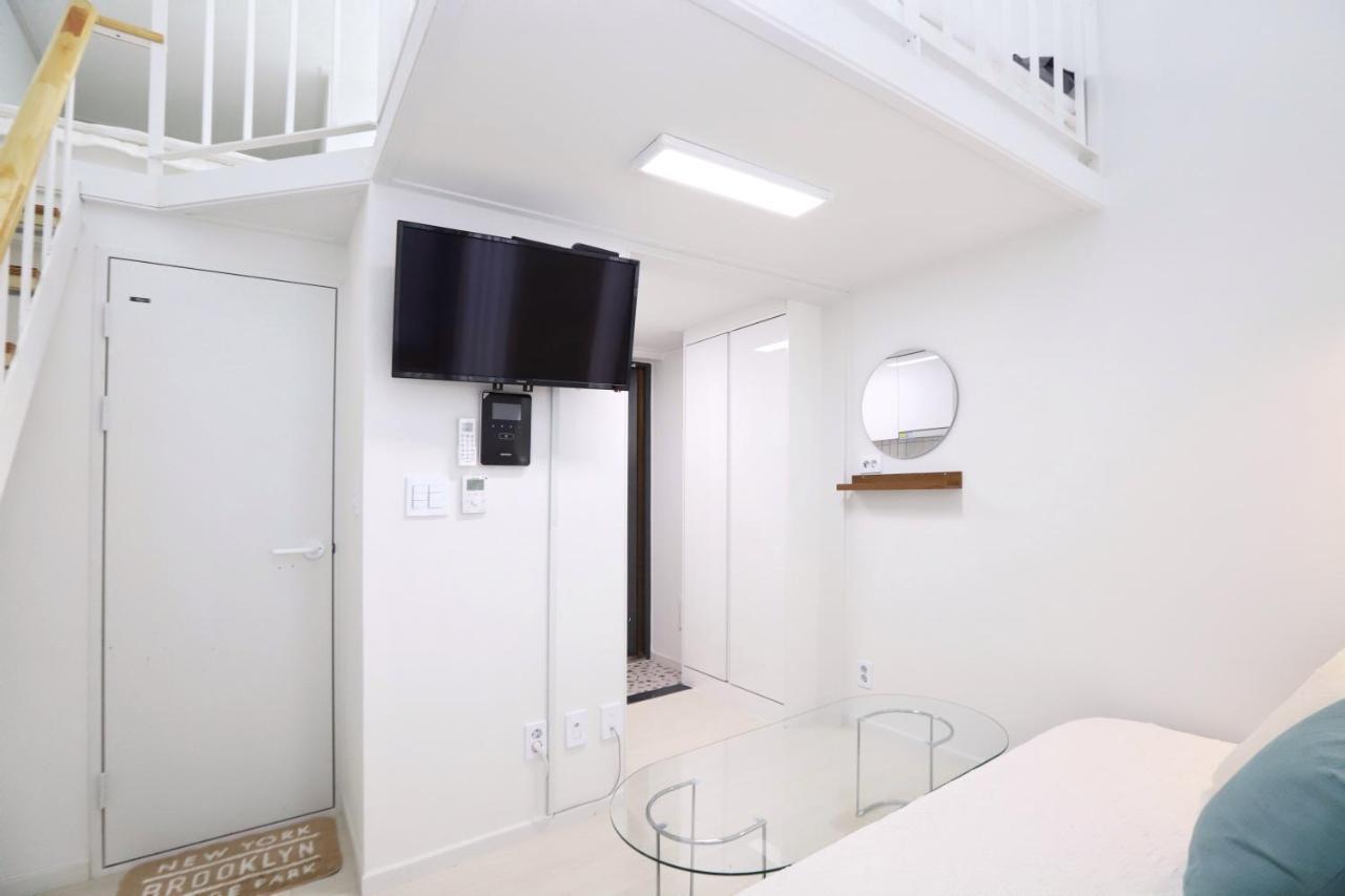 סיאול Apartment J Garden Myeongdong Station מראה חיצוני תמונה