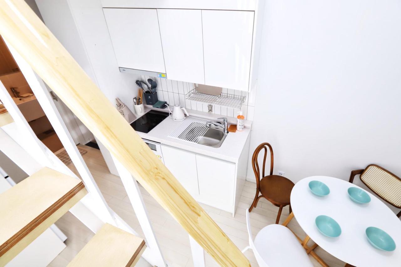 סיאול Apartment J Garden Myeongdong Station מראה חיצוני תמונה